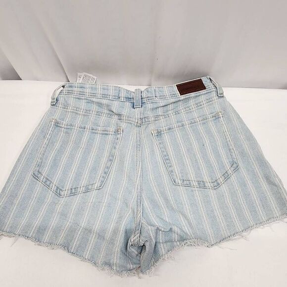 Hollister Ultra High Rise Mom Shorts Denim Size 5 - Picture 2 of 6